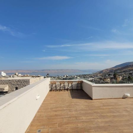 Yalarent Alba Apatments- Vacation Apartments Tiberias Exterior foto